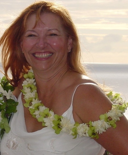 Maui Artist Holly Glenn